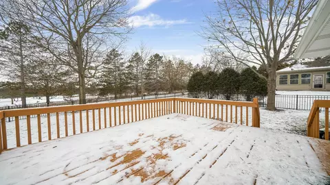 9074 Forest Ridge Dr, Roscoe, IL 61073 photo 37