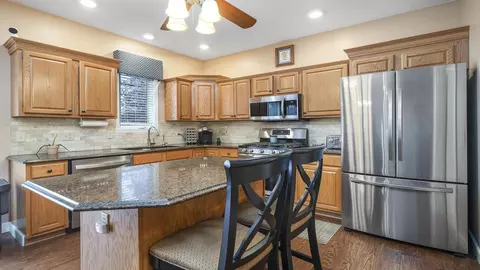 9074 Forest Ridge Dr, Roscoe, IL 61073 photo 10