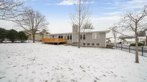 9074 Forest Ridge Dr, Roscoe, IL 61073 photo 38