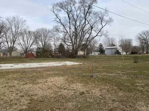 902 South, Thomson, IL 61285 photo 1