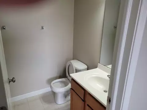 277 Par Five Dr, Dekalb, IL 60115 photo 19