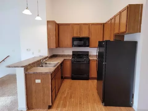277 Par Five Dr, Dekalb, IL 60115 photo 9