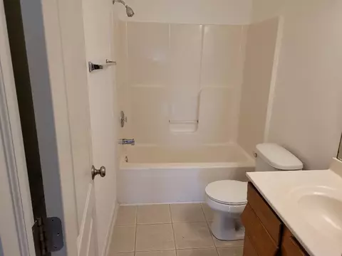 277 Par Five Dr, Dekalb, IL 60115 photo 11