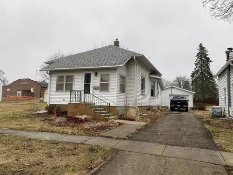 313 S High St, Lanark, IL 61046 photo 1