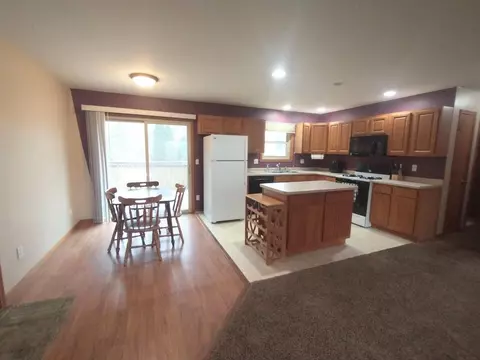 1781 Darby Ln, Lake Summerset, IL 61019 photo 3