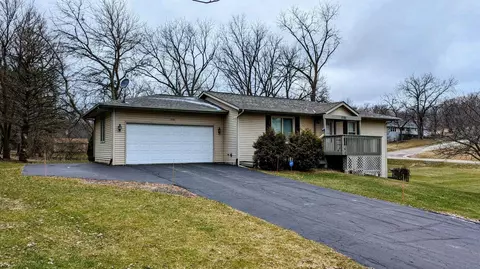 1781 Darby Ln, Lake Summerset, IL 61019 photo 1
