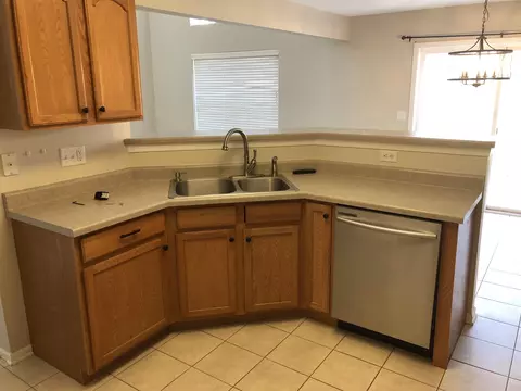 9016 Leicester Way, Roscoe, IL 61073 photo 4