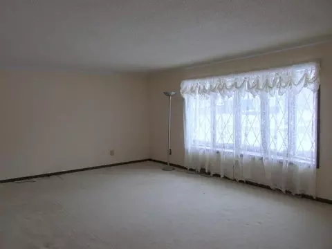 8660 Sunset Dr, Byron, IL 61010 photo 4