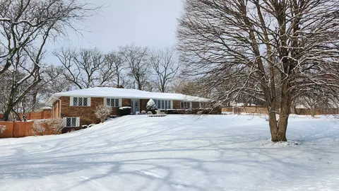 8660 Sunset Dr, Byron, IL 61010 photo 1