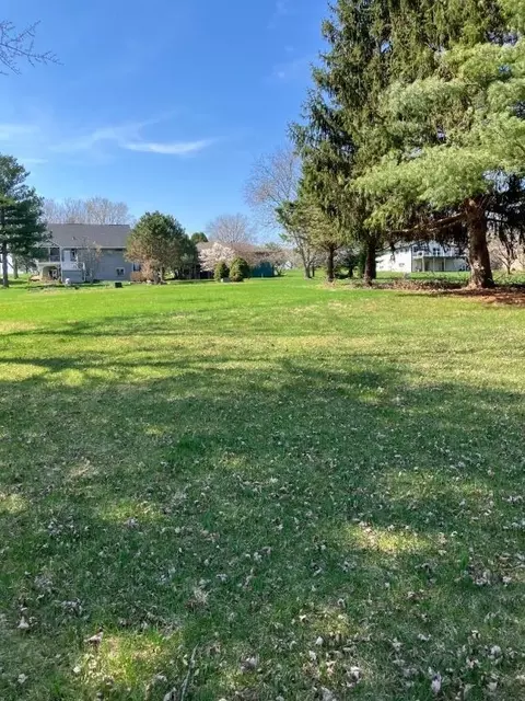 77 Delburne, Lake Summerset, IL 61019 photo 3