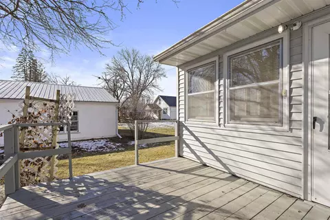 410 E 5th St, Byron, IL 61010 photo 3