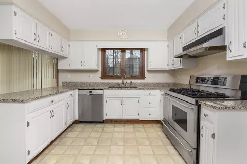 4215 Singleton Rd, Rockford, IL 61114 photo 18