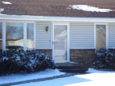 4007 Great Republic Rd, Cherry Valley, IL 61016 photo 2