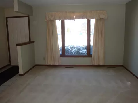 4007 Great Republic Rd, Cherry Valley, IL 61016 photo 3