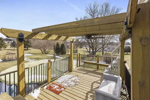 6588 Sutter Dr, Roscoe, IL 61073 photo 24