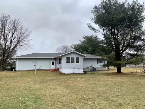 10308 Cedar Ct, Thomson, IL 61285 photo 2