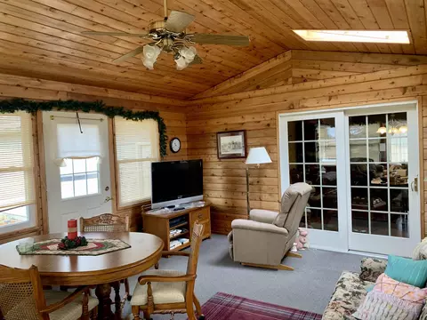 10308 Cedar Ct, Thomson, IL 61285 photo 6