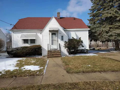 1646 Royce Ave, Beloit, WI 53511