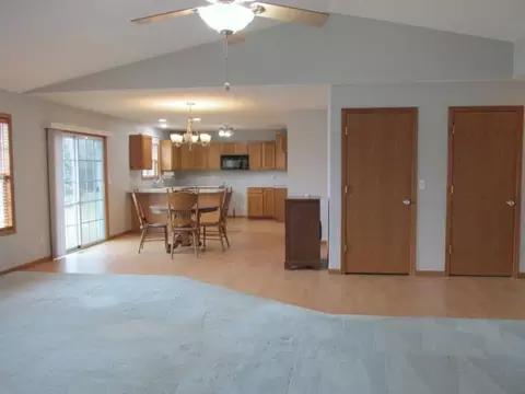 738 Hampton Dr, Byron, IL 61010 photo 6