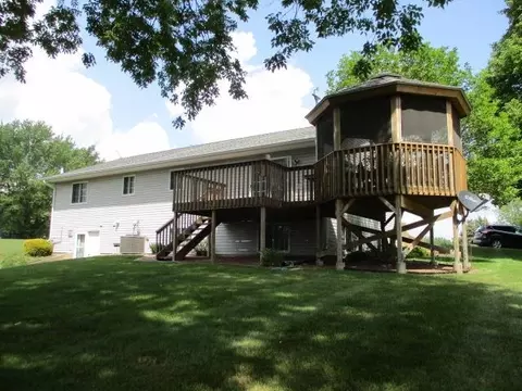758 Gainsboro, Lake Summerset, IL 61019 photo 5