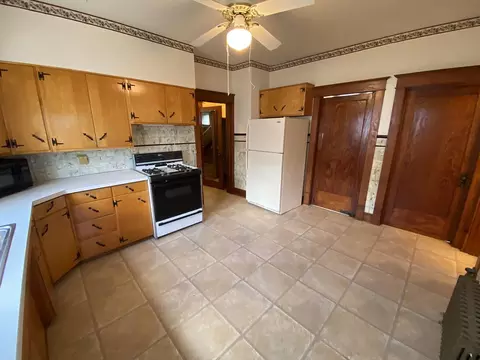 609 E Locust St, Lanark, IL 61046 photo 20