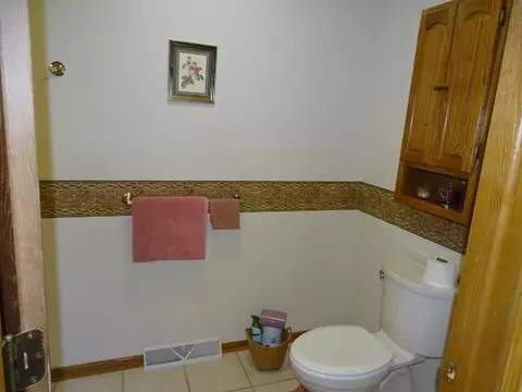 3196 Sandy Pointe Dr, Freeport, IL 61032 photo 27