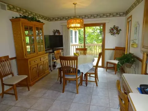 3196 Sandy Pointe Dr, Freeport, IL 61032 photo 17