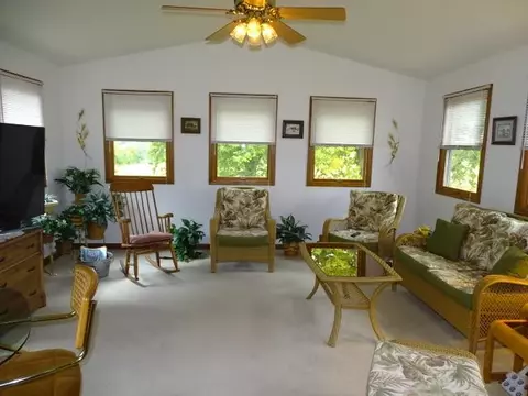 3196 Sandy Pointe Dr, Freeport, IL 61032 photo 21