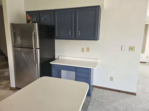 Kitchen - 1476 Chadbourne, Lake Summerset, IL 61019 photo 2 of 3
