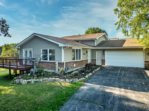 1476 Chadbourne, Lake Summerset, IL 61019