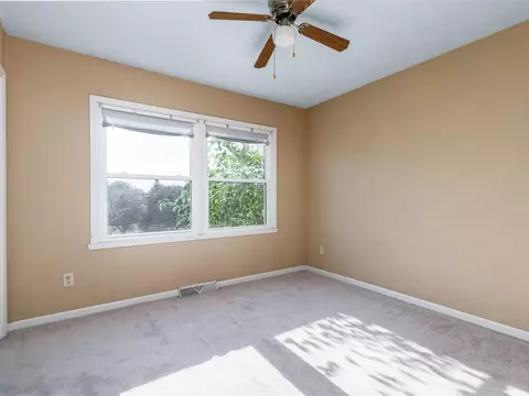Bedroom - 1476 Chadbourne, Lake Summerset, IL 61019 photo 2 of 3