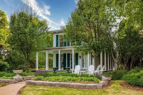 413 S Prospect, Galena, IL 61036