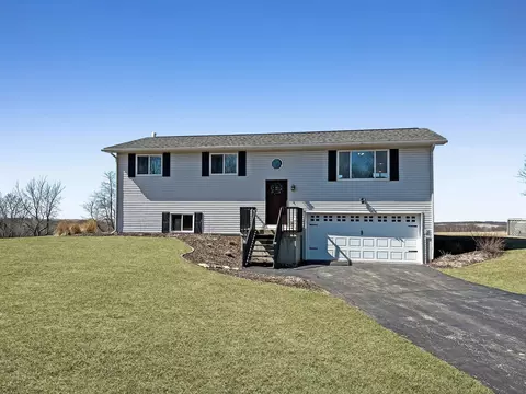 19-32 Hidden Valley Dr, Lanark, IL 61046 photo 32