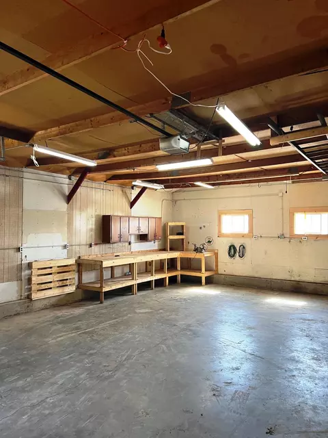 323 E First St, Mcconnell, IL 61050 photo 16
