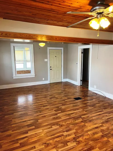 323 E First St, Mcconnell, IL 61050 photo 3