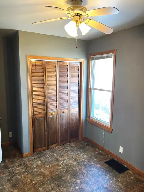 323 E First St, Mcconnell, IL 61050 photo 12