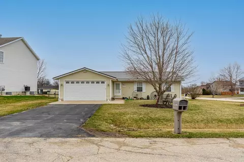 1407 Sentry, Durand, IL 61024 photo 2
