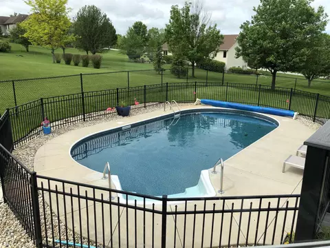 12418 Breezefield Cir, Roscoe, IL 61073 photo 39