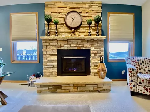 12418 Breezefield Cir, Roscoe, IL 61073 photo 7