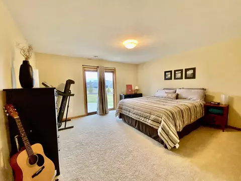 12418 Breezefield Cir, Roscoe, IL 61073 photo 27