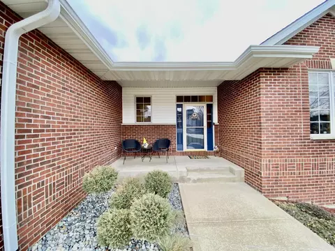 12418 Breezefield Cir, Roscoe, IL 61073 photo 2