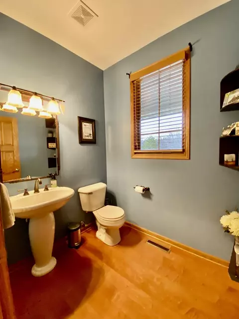12418 Breezefield Cir, Roscoe, IL 61073 photo 21