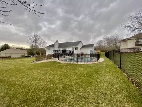 12418 Breezefield Cir, Roscoe, IL 61073 photo 36