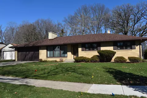 1209 Roncevalles, Rockford, IL 61107