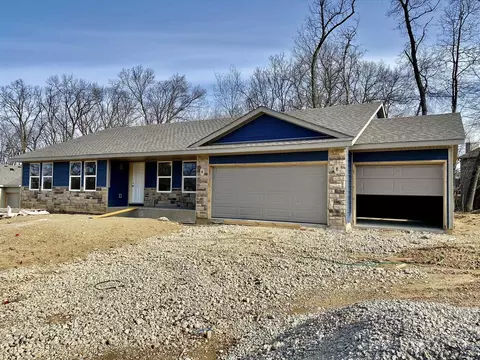 4433 Deer Valley Close Close, Belvidere, IL 61008