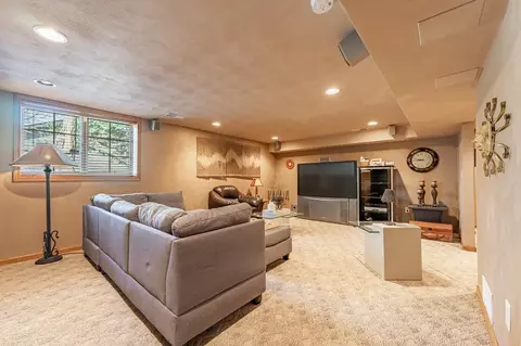 3365 Valley Woods Dr, Cherry Valley, IL 61016 photo 24
