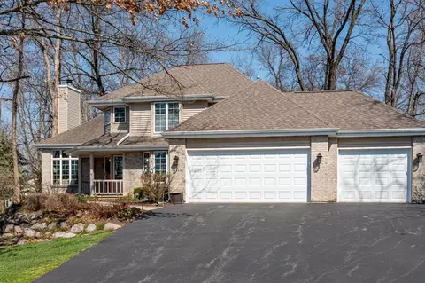 3365 Valley Woods Dr, Cherry Valley, IL 61016 photo 2