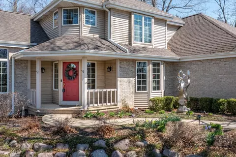 3365 Valley Woods Dr, Cherry Valley, IL 61016 photo 7