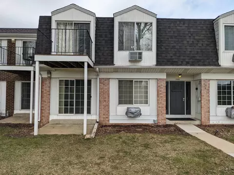 708 Kiwanis Dr, Freeport, IL 61032
