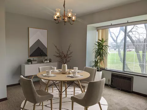 708 Kiwanis Dr, Freeport, IL 61032 photo 4
